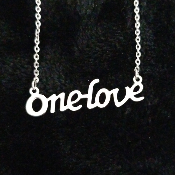 Jewelry - 🆕️Onelove stainless steel necklace 16"